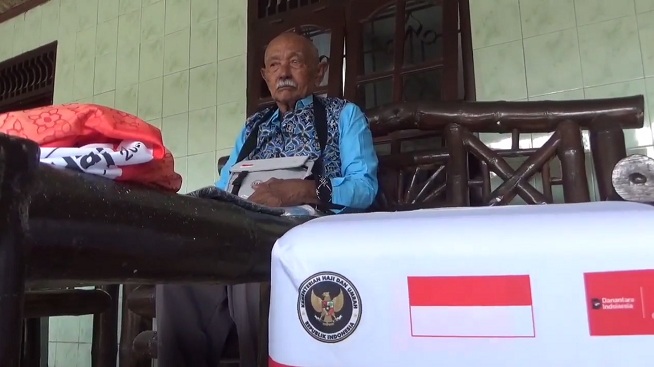 Menunggu 8 Tahun, Calon Haji Tertua Se Jawa Tengah Akhirnya Berangkat ke Tanah Suci